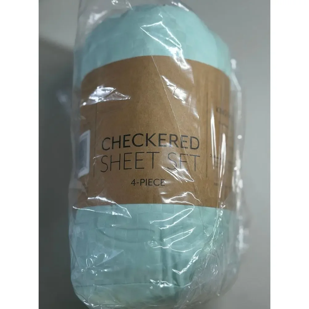 NEW! 4PC Premium Ultra Soft Checkered Sheet Set KING Blue